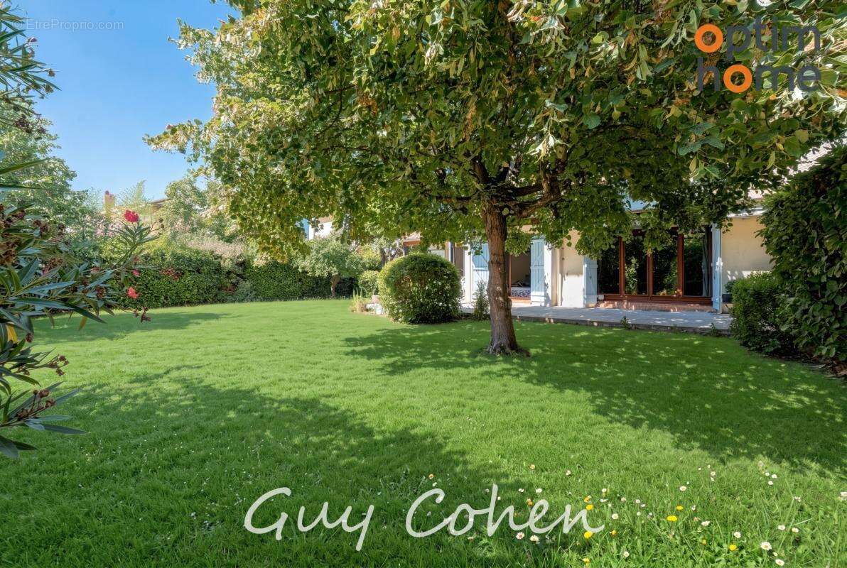 Magnifique t4 en rez de jardin 700 m2 terrain proche centre - photo 2