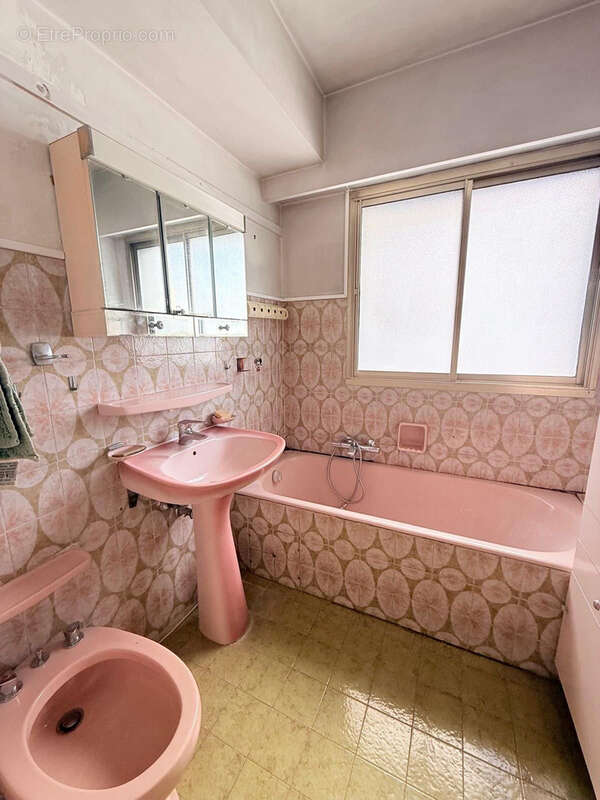 Appartement à LE CANNET