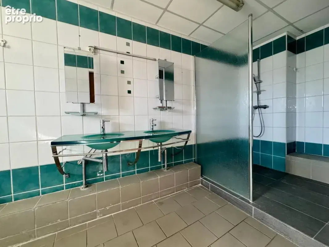 Maison de caractère – 6 pièces – 330 m² - photo 14