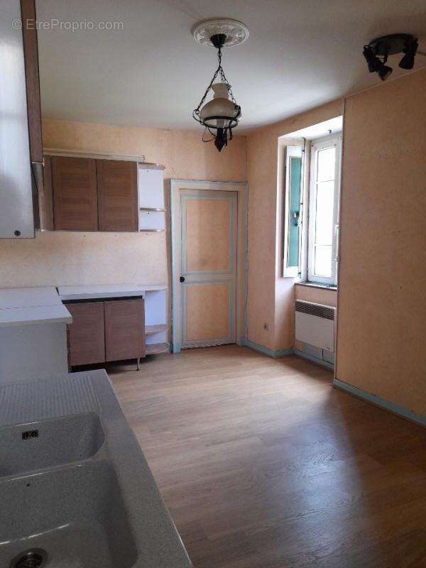 Appartement à CLUIS