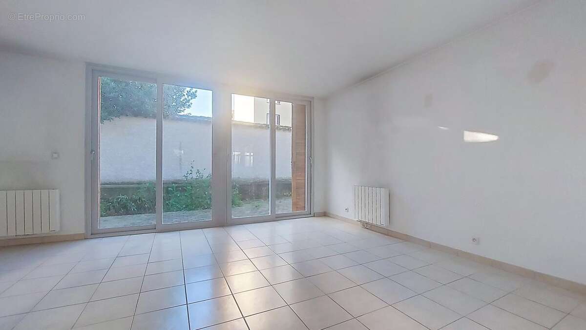 Maison à VAULX-EN-VELIN