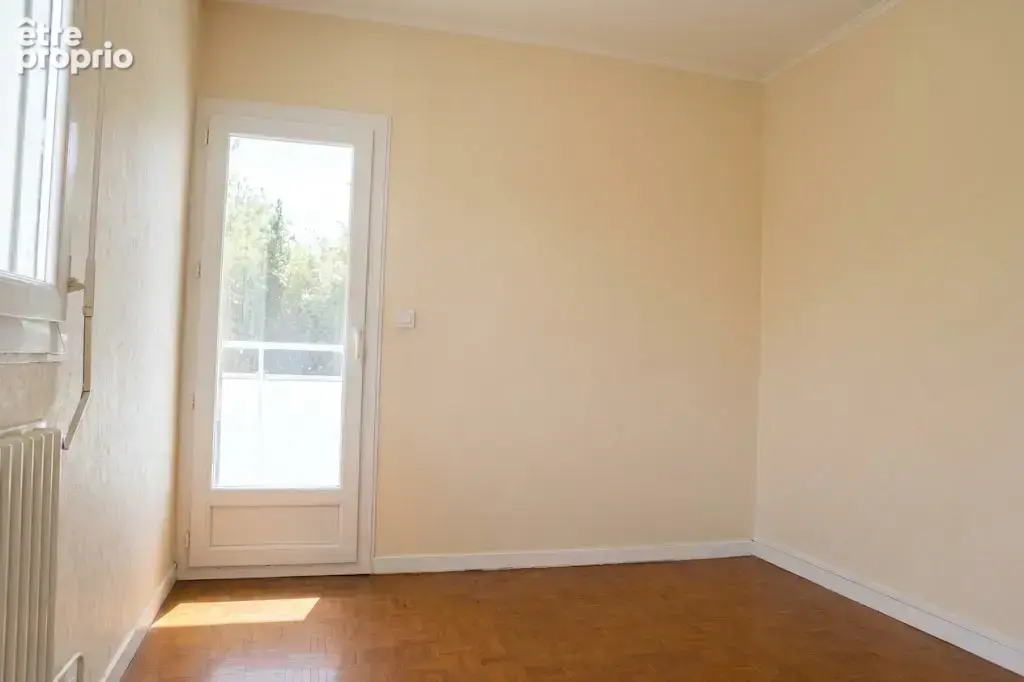 CAUDERAN - Secteur Pins Francs - Ruevb des Orangers - T3 avec 2 balcons, Cave et Garage Box. - photo 8