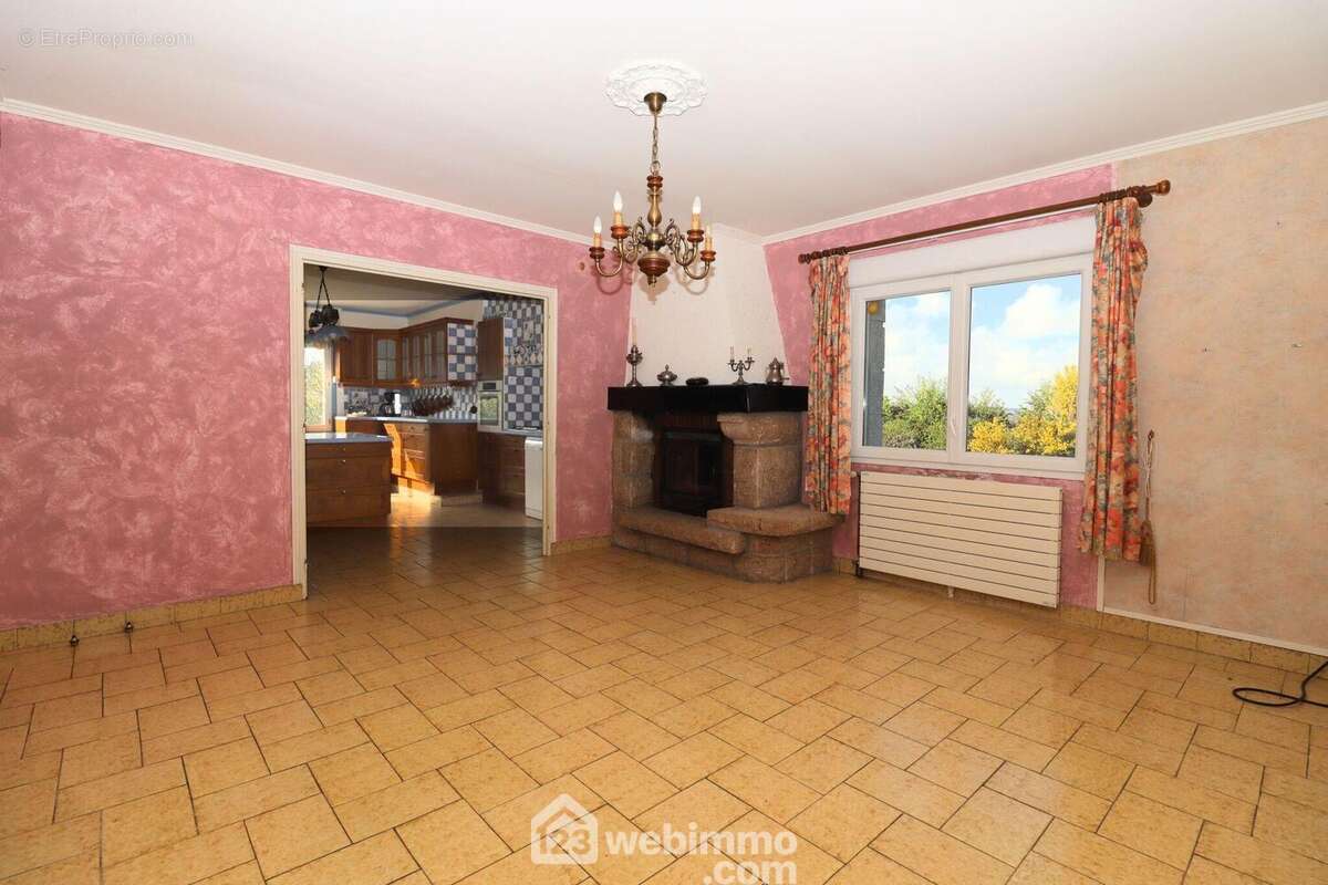 Maison 143 m² à Tredrez-Locquemeau  - photo 7
