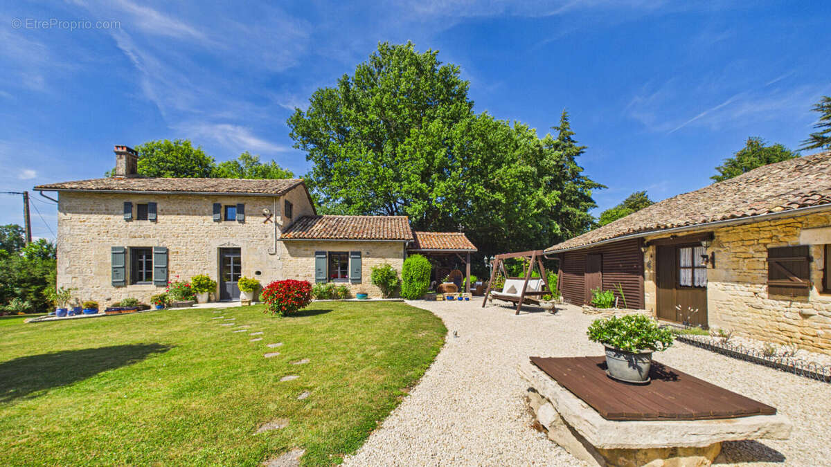 Maison à SAINT-VINCENT-LA-CHATRE