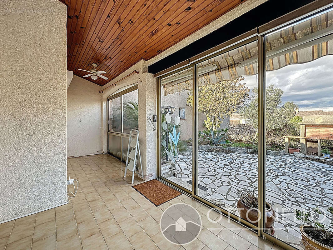 Maison à ROQUEBRUNE-SUR-ARGENS