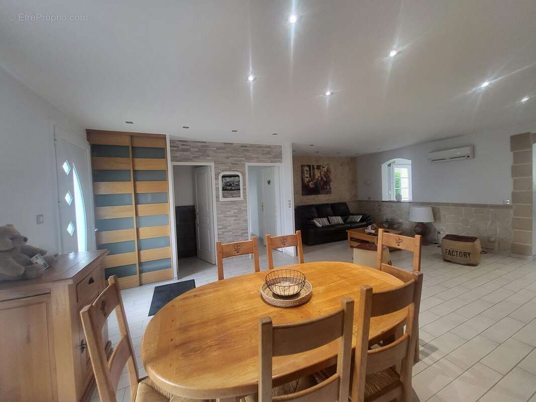 Maison à BLERANCOURT