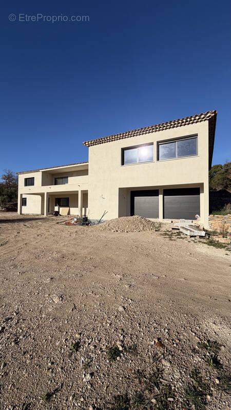 Maison à NANS-LES-PINS