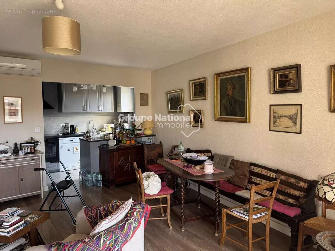 Appartement à SIX-FOURS-LES-PLAGES