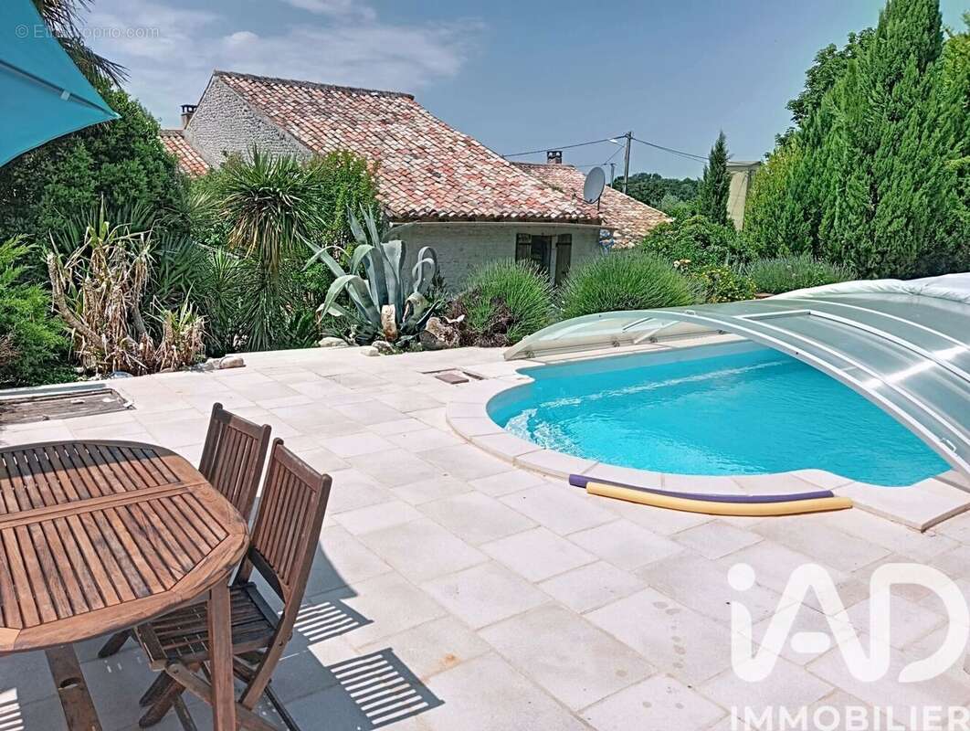 Photo 2 - Maison à SAINT-DIZANT-DU-GUA