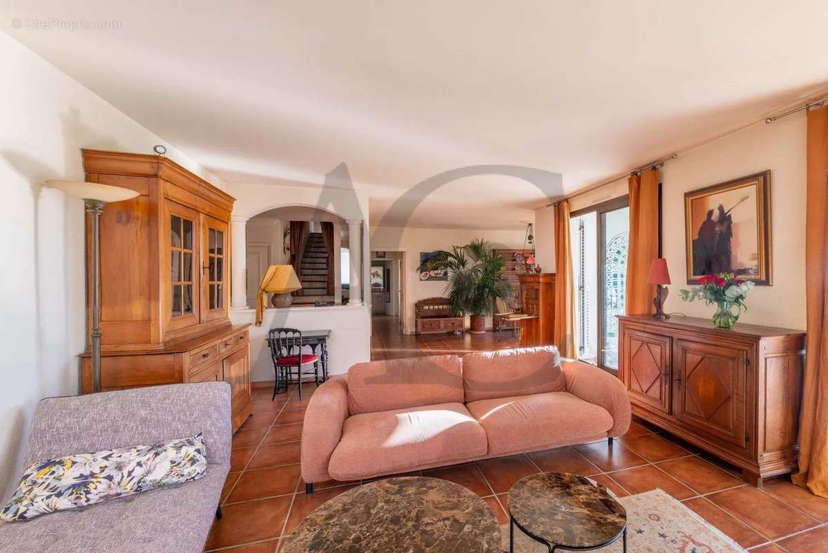 Maison à VILLENEUVE-LOUBET