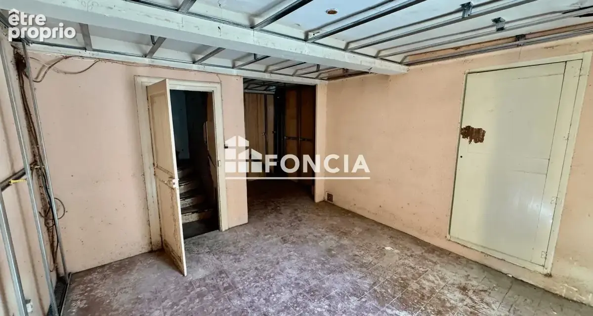 Pézenas centre — maison de ville avec garage, rénovation à achever - photo 6