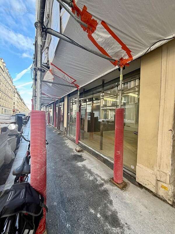 Commerce à PARIS-11E