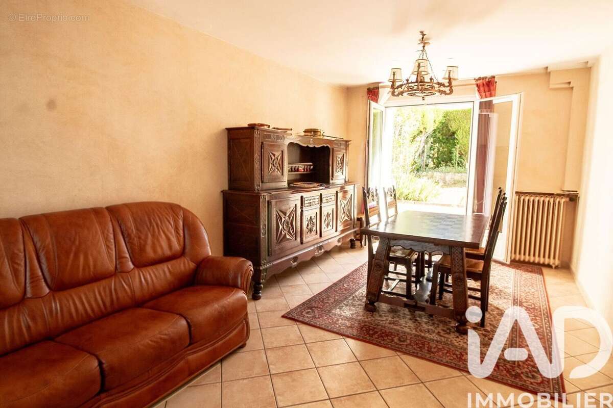Photo 3 - Maison à BEYNES