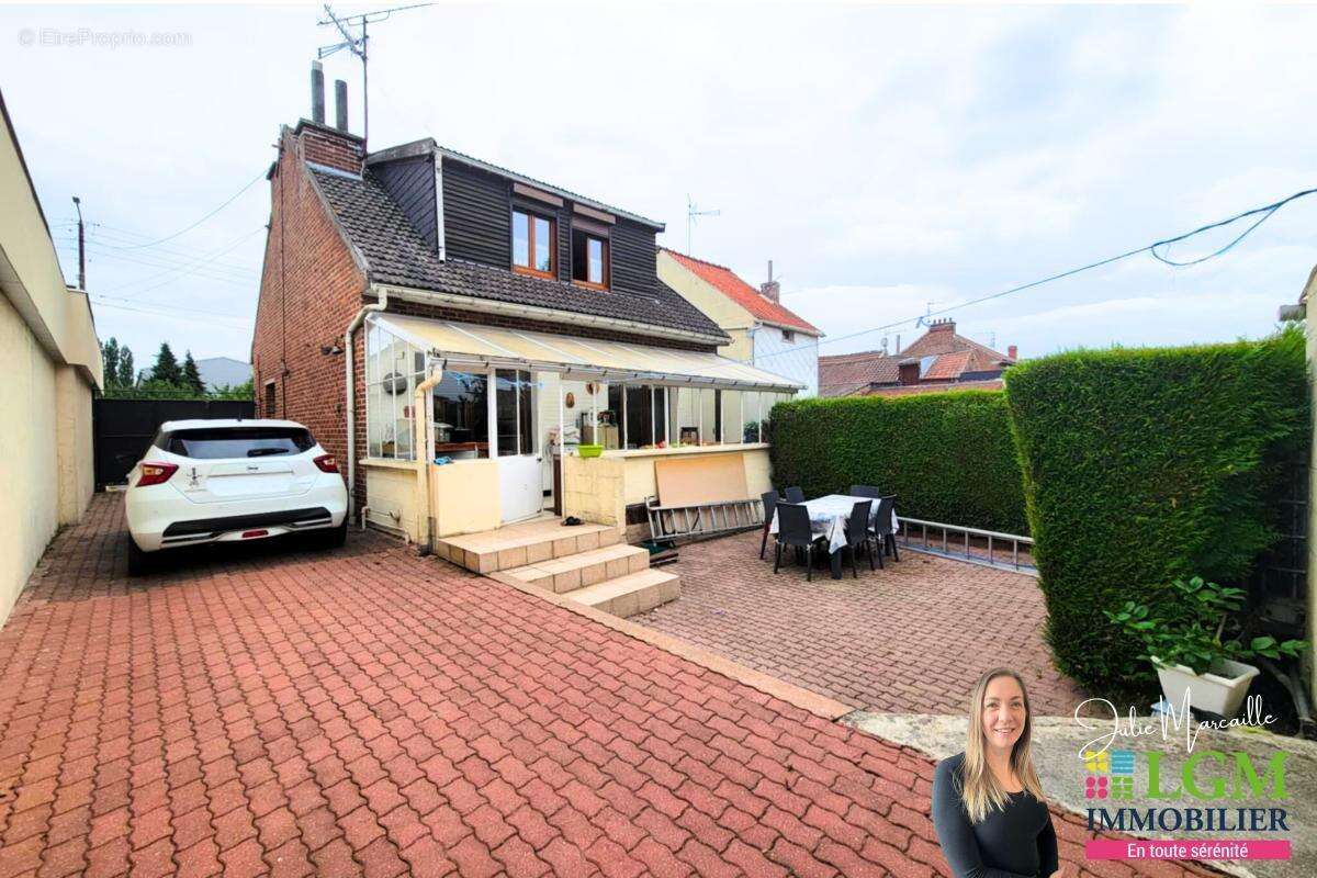 Maison à PETITE-FORET