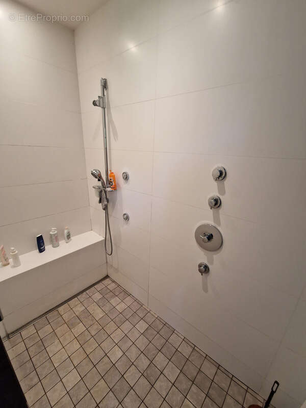 Maison à BRIQUEMESNIL-FLOXICOURT