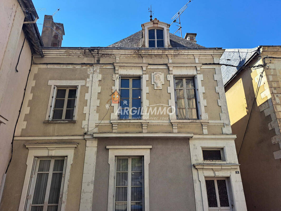 Maison à SAINT-CALAIS