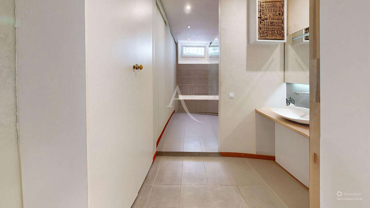 Appartement à PARIS-10E