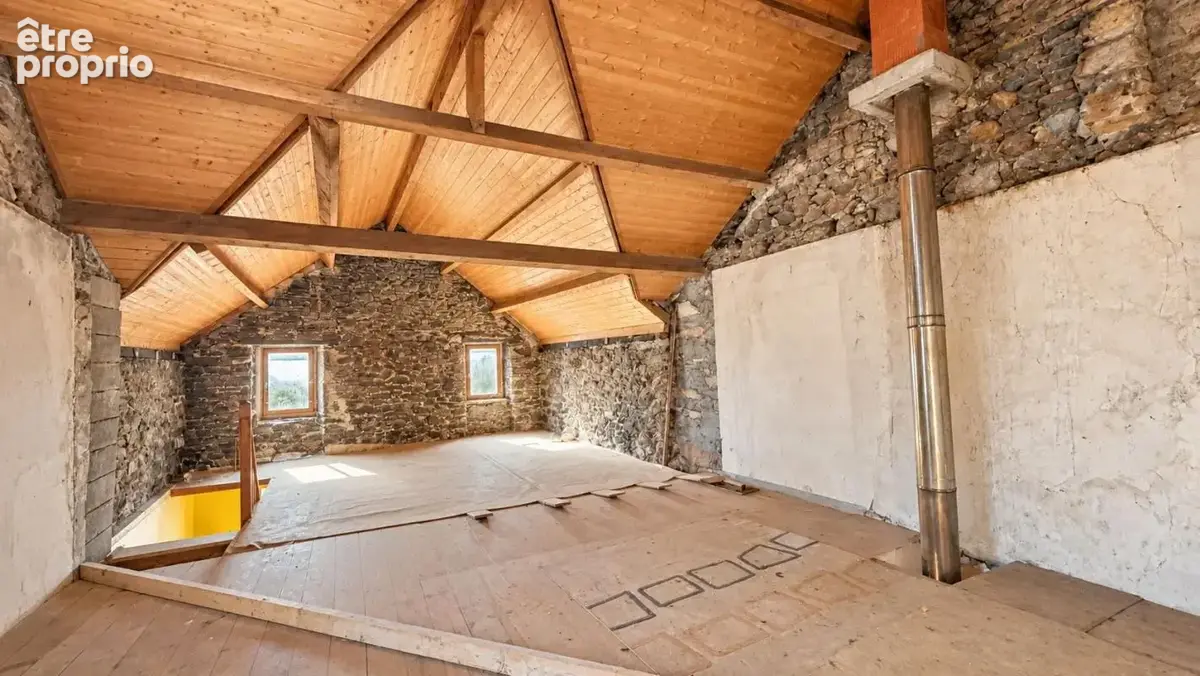 Maison 135 m² à réinventer – Un potentiel exceptionnel sur 3 niveaux - photo 2