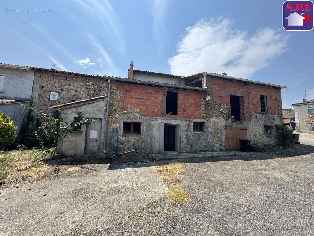 Maison 124 m² à Saint-Felix-De-Rieutord  - photo 9