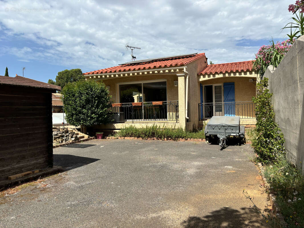 Maison à LEZIGNAN-CORBIERES