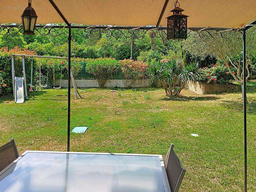 Villa sur 1700m² de terrain avec piscine, appartement et garage - LE VAL - photo 5