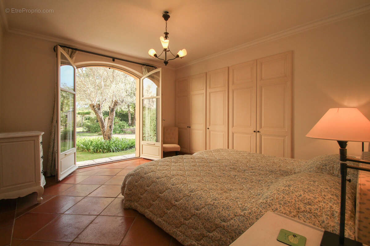 Maison à TOURRETTES