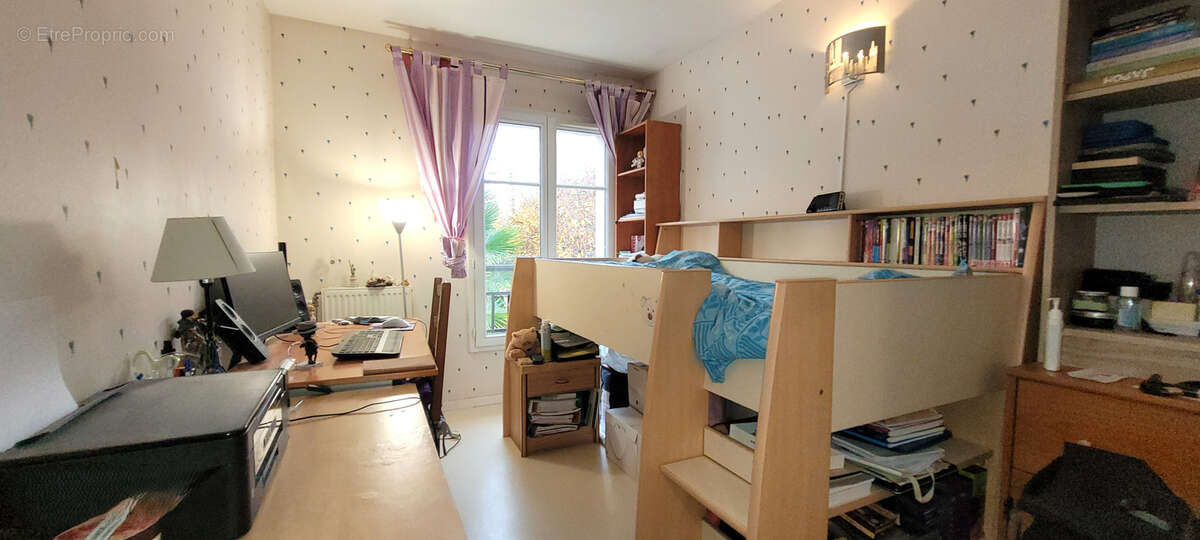 Maison à SERRIS