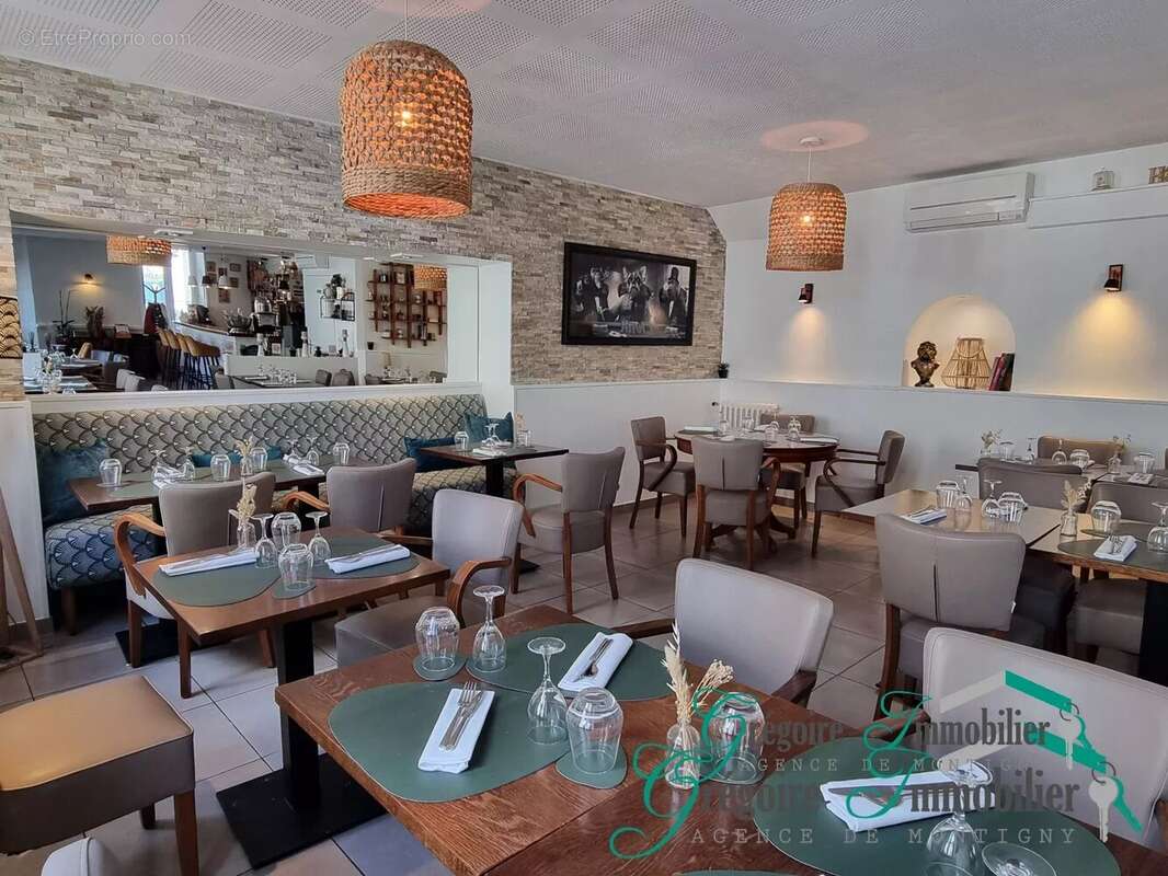 Commerce à MONTIGNY-SUR-LOING