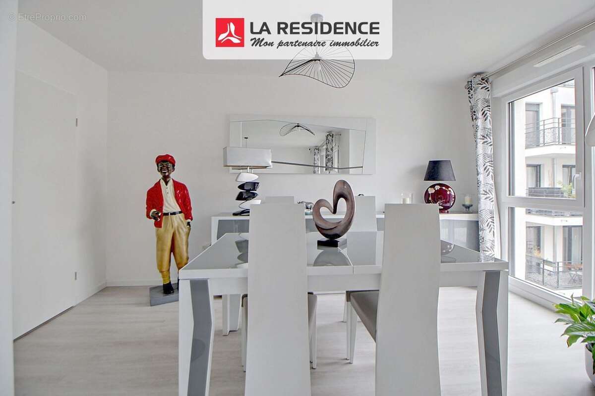 Appartement à VERNEUIL-SUR-SEINE