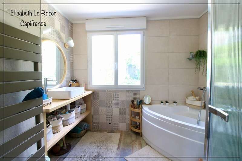 Maison à MONTREUIL-JUIGNE