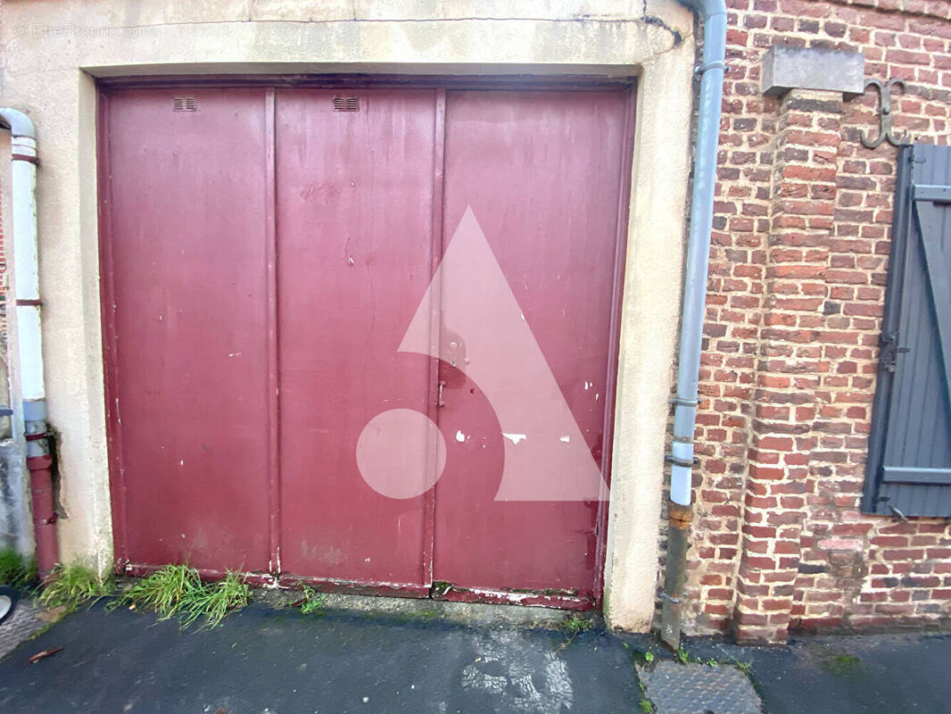 Parking à AULNOY-LEZ-VALENCIENNES