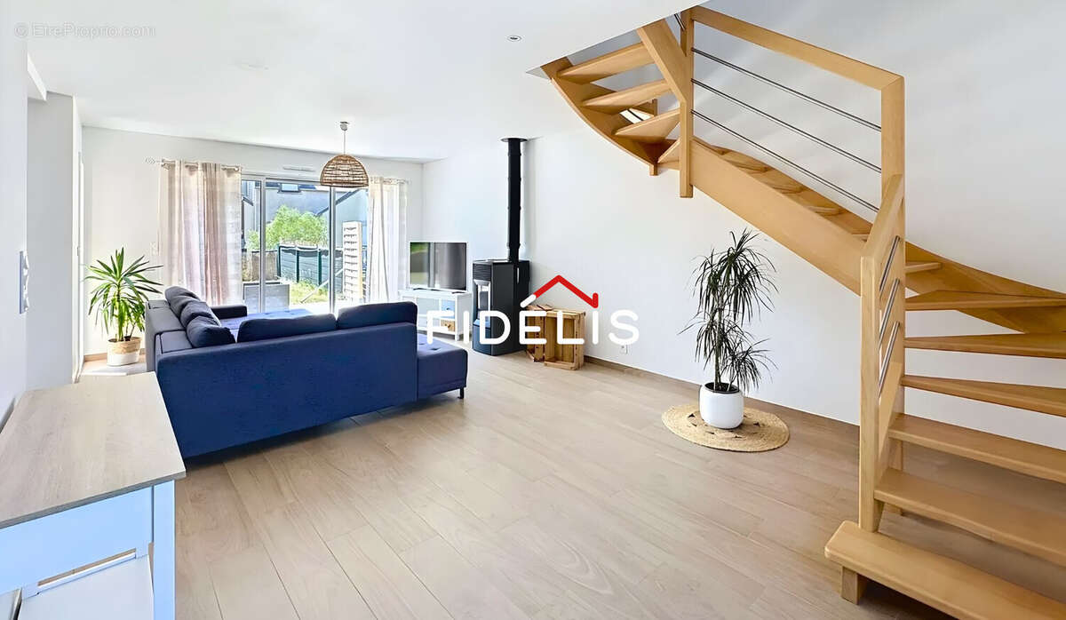 Maison à SAINT-SULIAC