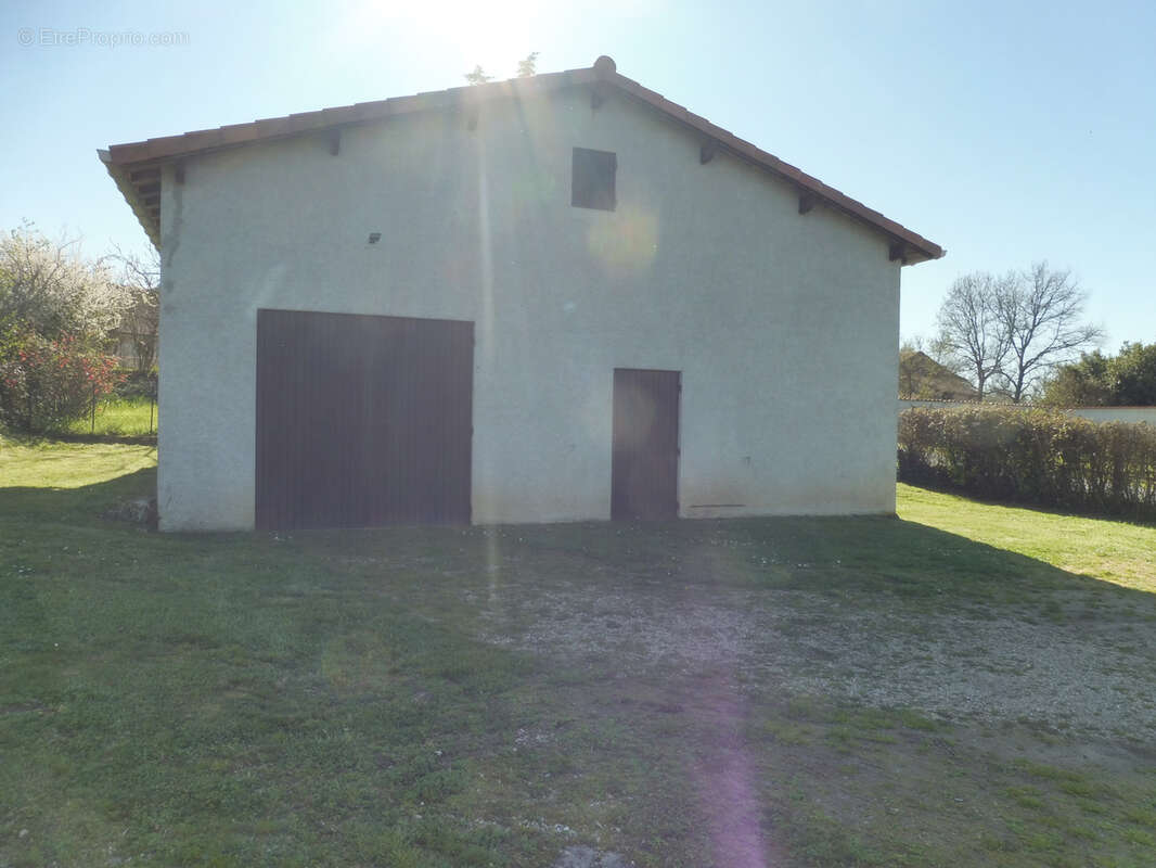 Maison à PONTEYRAUD