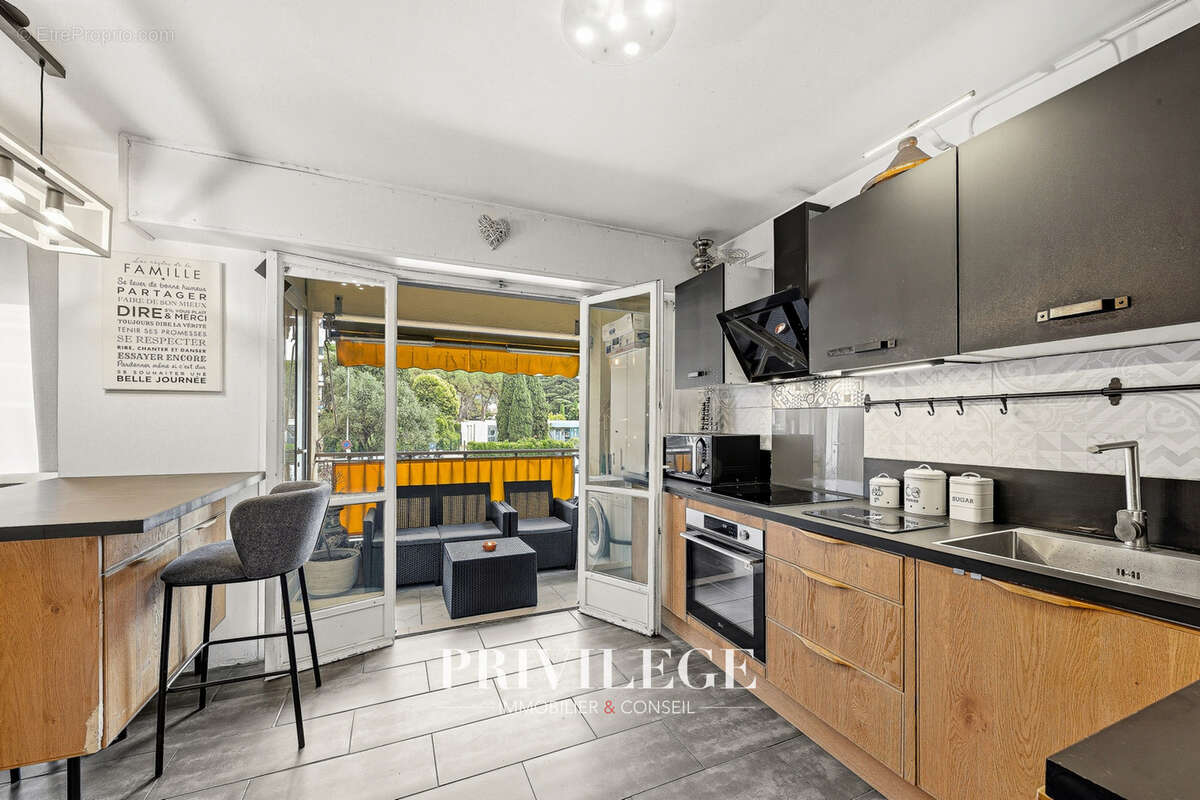 Appartement à LE CANNET