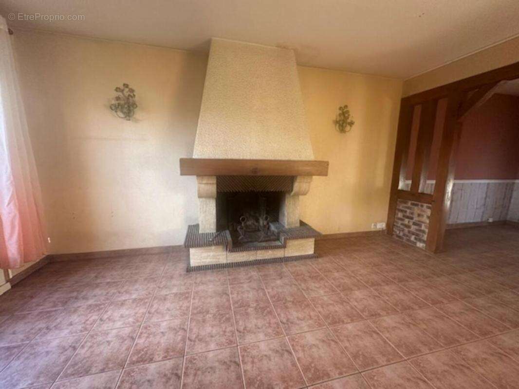 Maison à JANVILLE