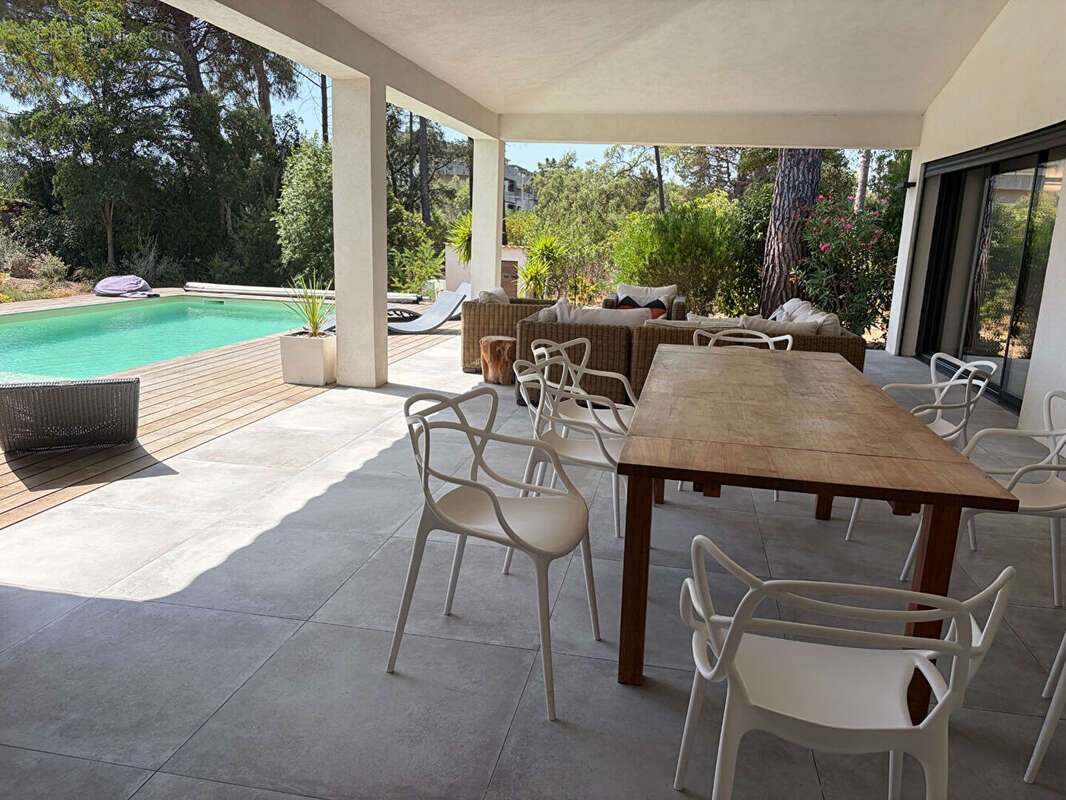 Villa contemporaine d'exception - Centre de Porto-Vecchio - photo 17