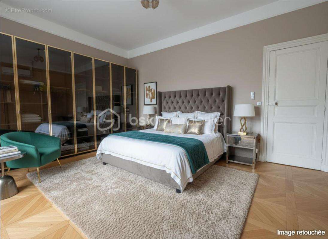 Maison à PONT-SUR-YONNE