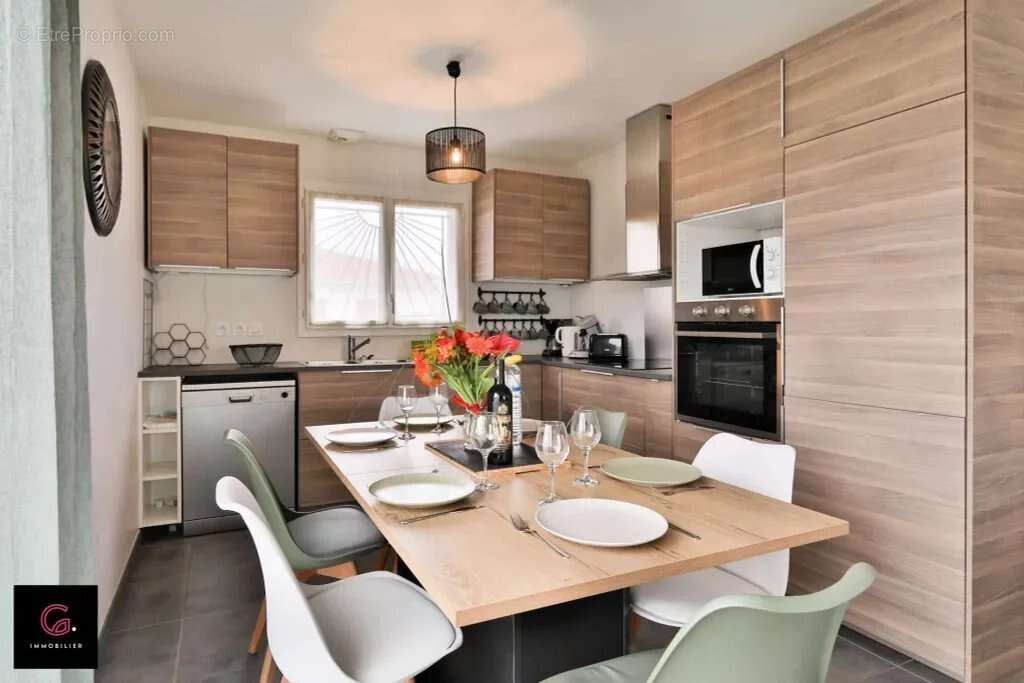 Maison à PARENTIS-EN-BORN