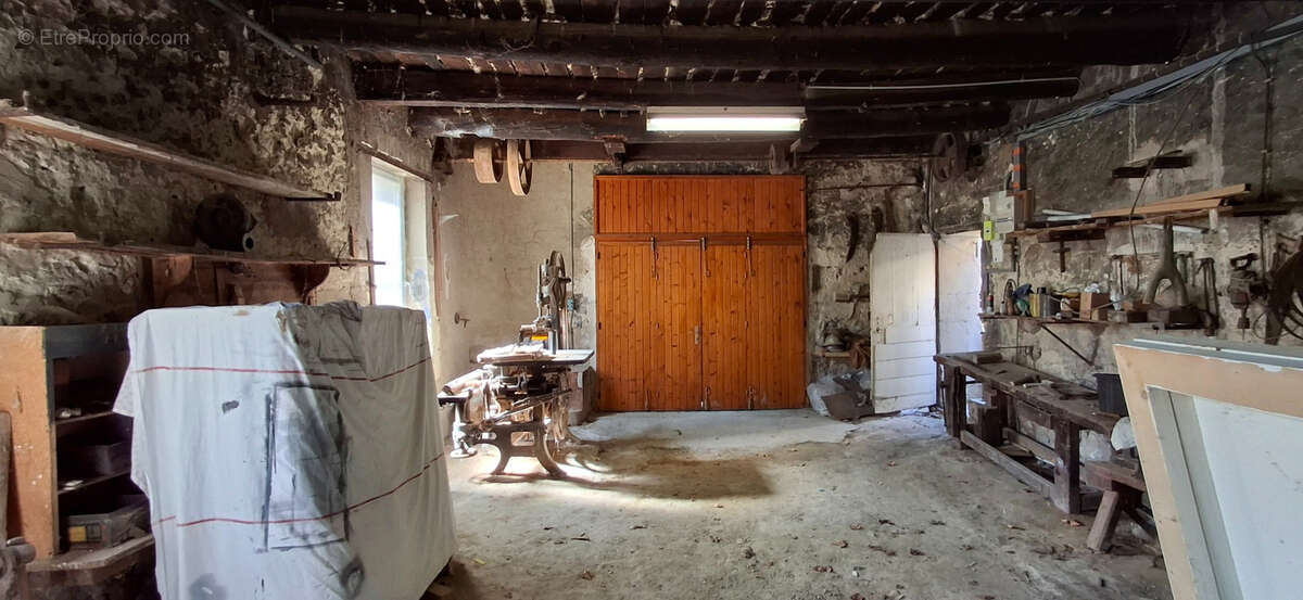 Maison à LA GARDE-ADHEMAR