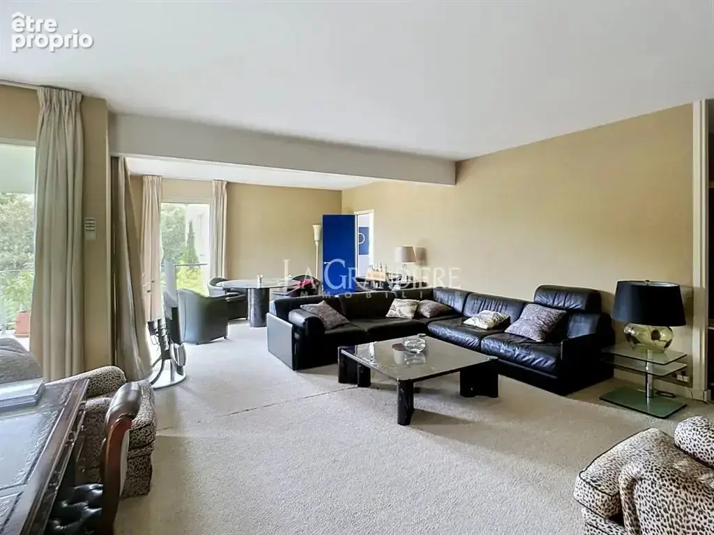 Neuilly-sur-Seine - Saussaye - 3ème étage - 4 pièces - 2 chambre - photo 7