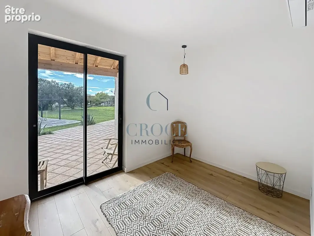 Maison 6 pièces 180 m² à vendre à Uzes (30700) - photo 9