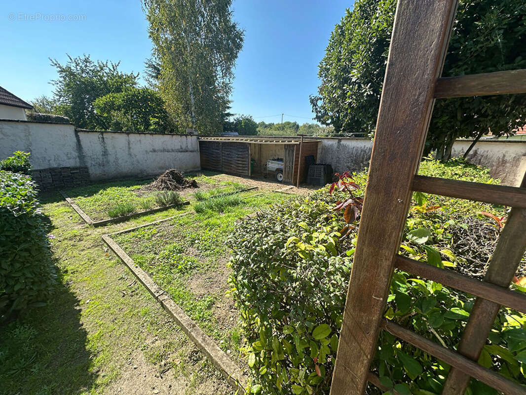 Maison à VARENNES-VAUZELLES