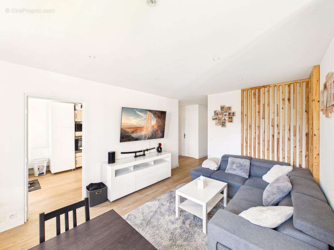 Appartement à COGNIN