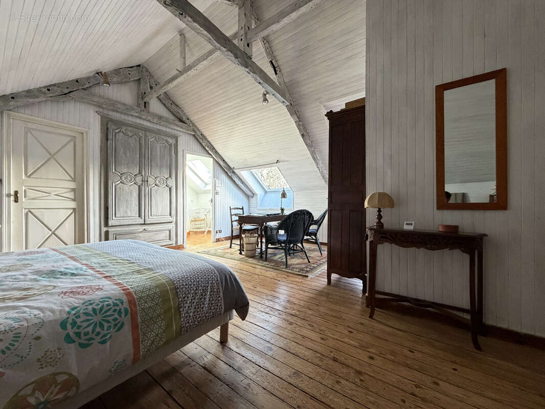 Maison à SAINT-JACUT-DE-LA-MER