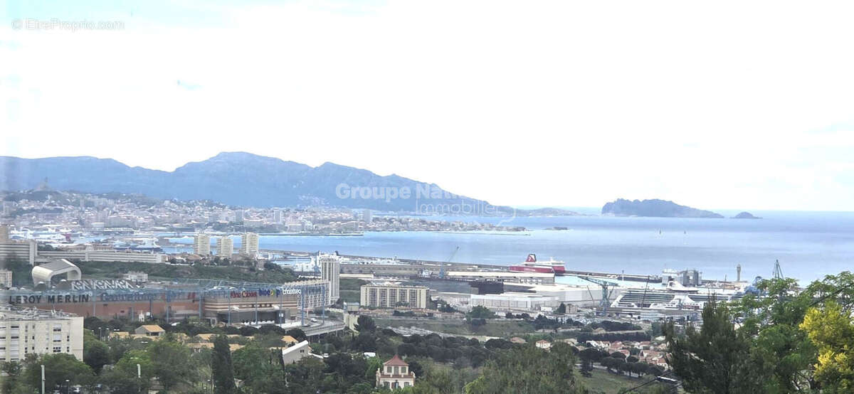 QUARTIER VERDURON HAUT! Maison atypique de 120 m² de type 5 sur parcelle de terrain de 200 m² avec vue mer! - photo 2