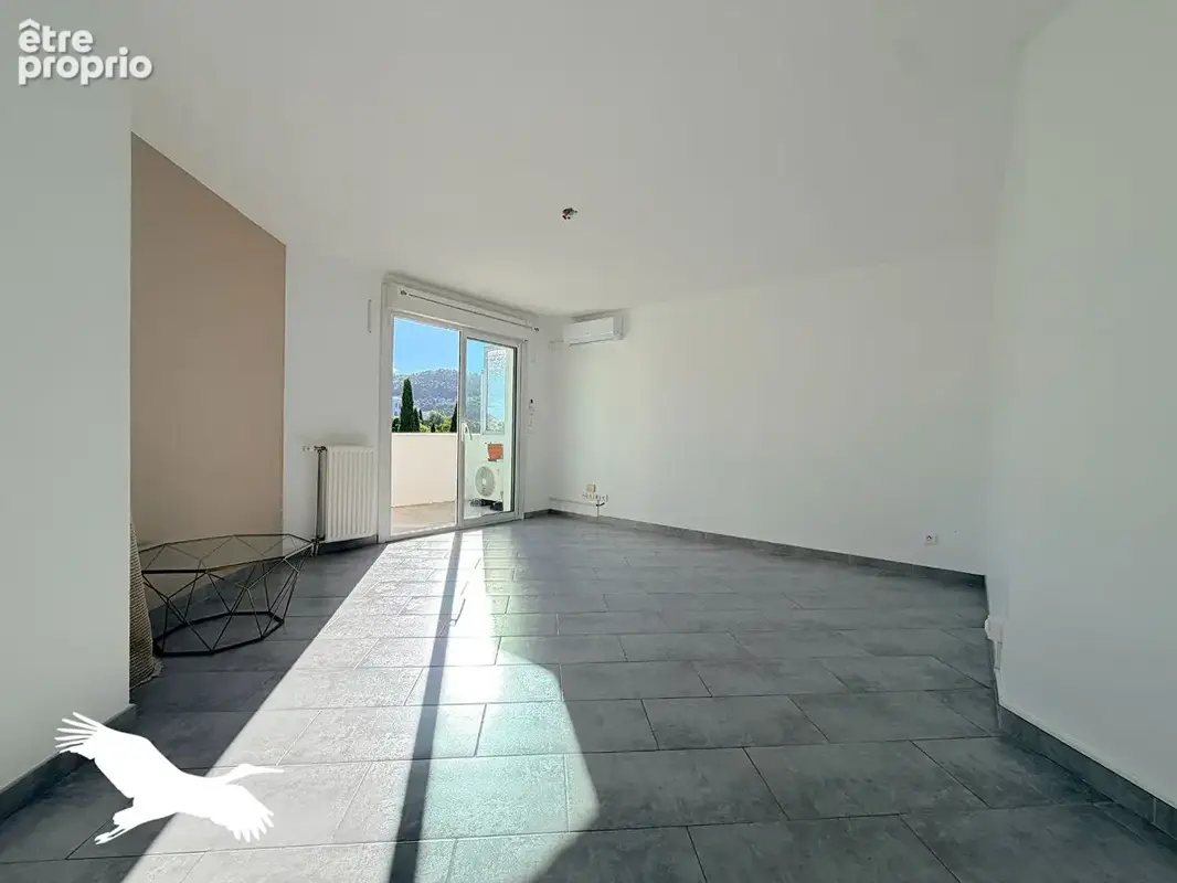 A VENDRE - Secteur Mazargues, Appartement 2 pièces de 57m² avec terrasse et Garage en SUS - Dernier étage - photo 3