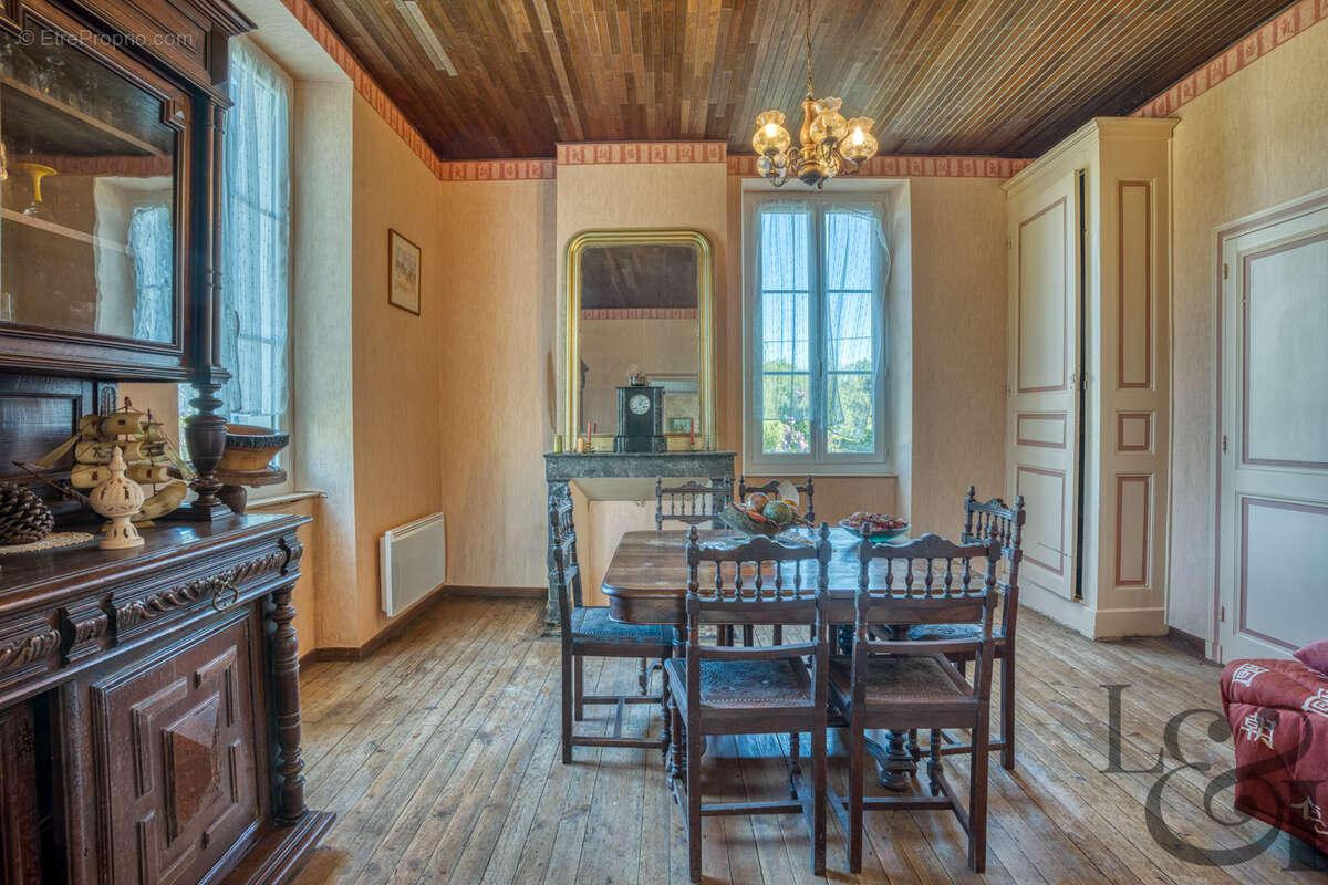 Propriété en pierre à rénover à vendre à Villeneuve-sur-Lot - photo 8