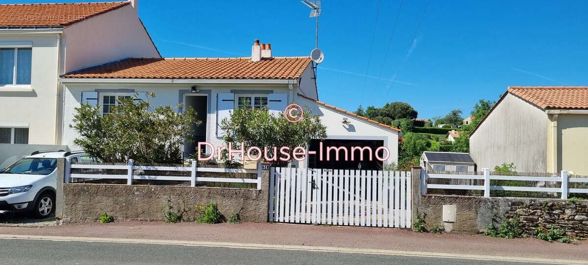 Maison à MAREUIL-SUR-LAY-DISSAIS