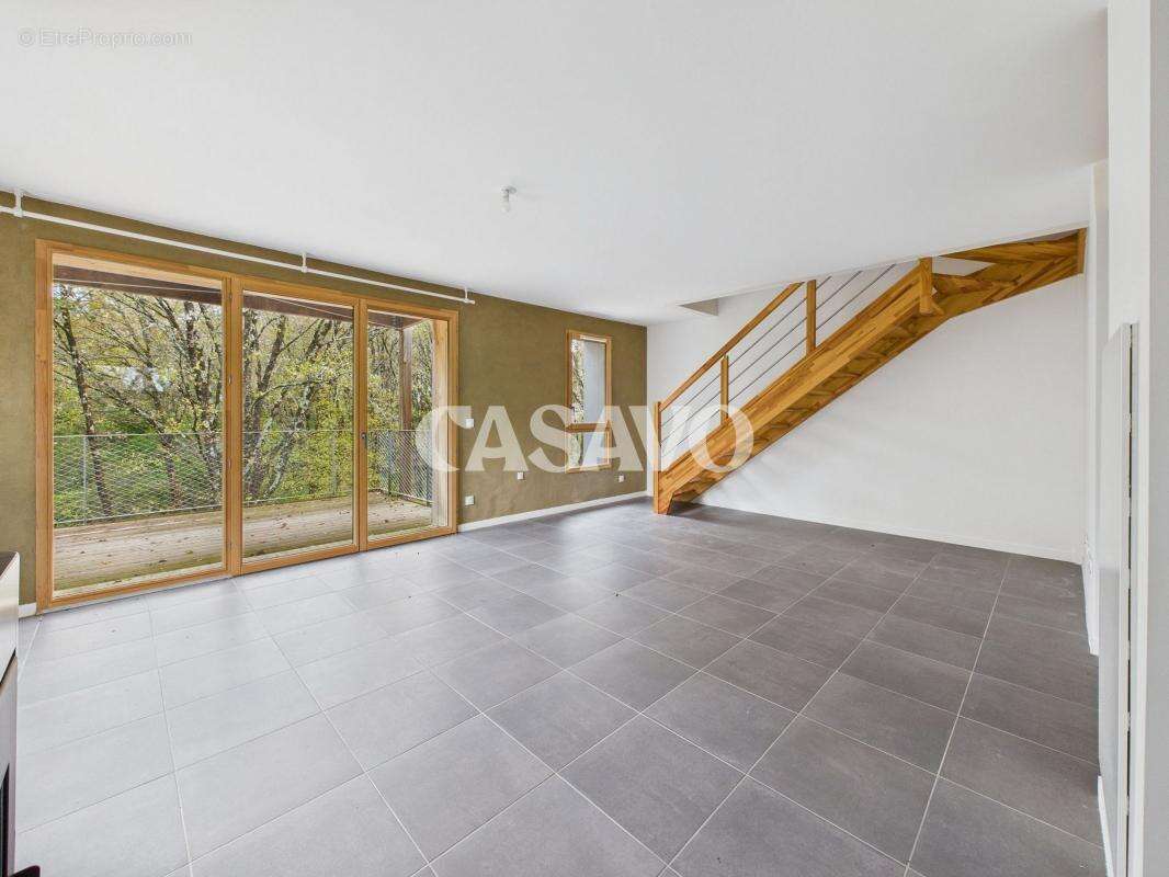 Appartement à AMBARES-ET-LAGRAVE