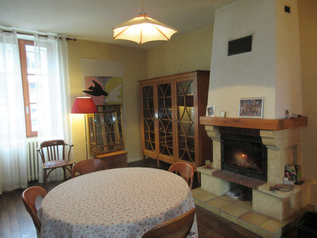 Maison à SAINT-MARCEL